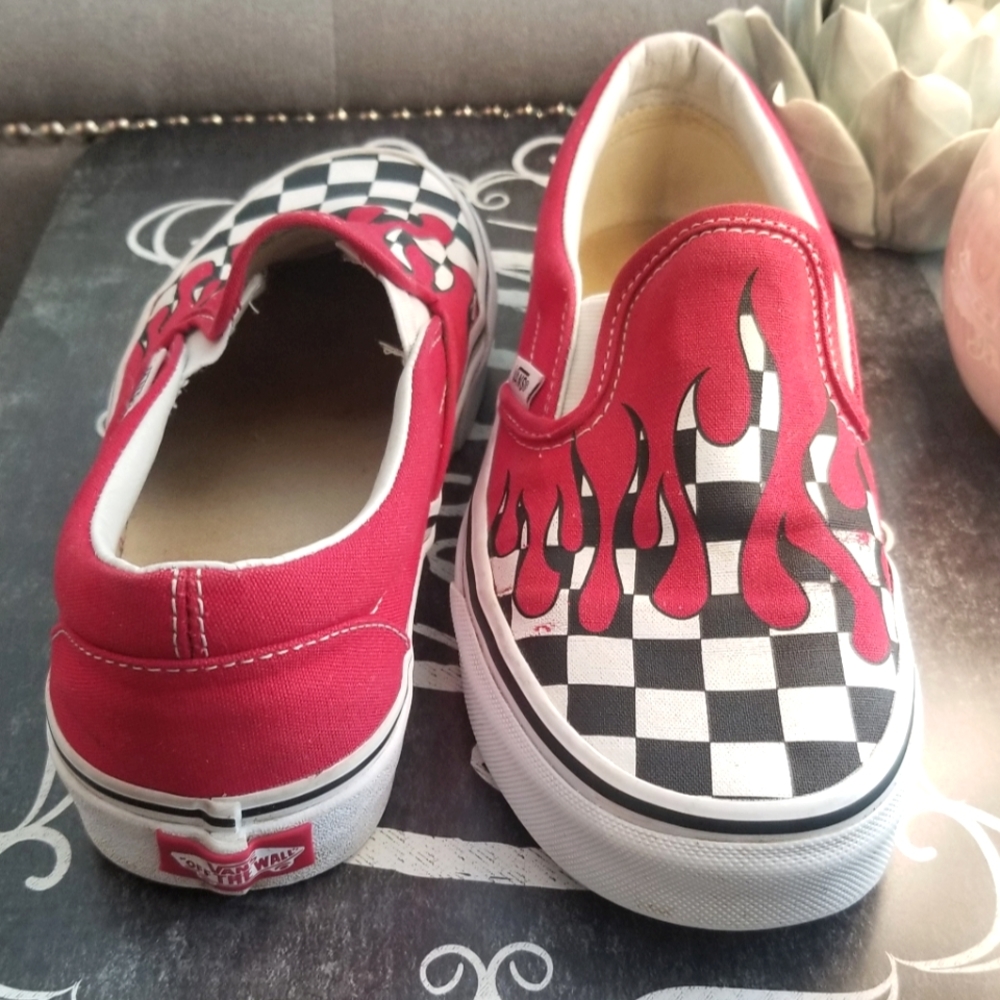 VANS slip ons Red splatter. size 8 women's or 6.5 mens. Excellent used condition
